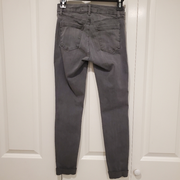 J Brand jeans🥳🥳4X HOST PICK🥳🥳 - Picture 2 of 5